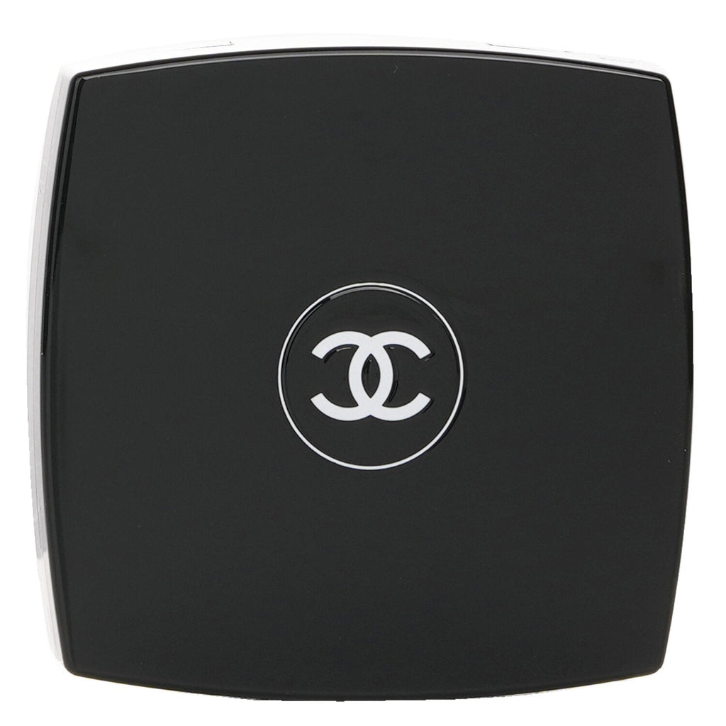 Chanel Ombre Essentielle Multi Use Longwearing Eyeshadow - # 238 Quartz Fume  1.9g