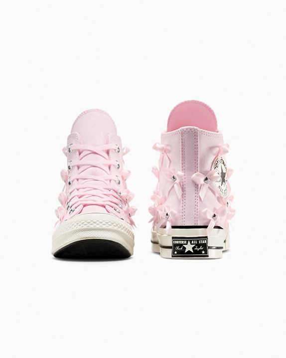 Chuck 70 Bows & Studs